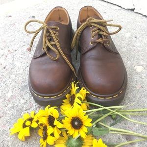 Doc matins basic shoes great condition